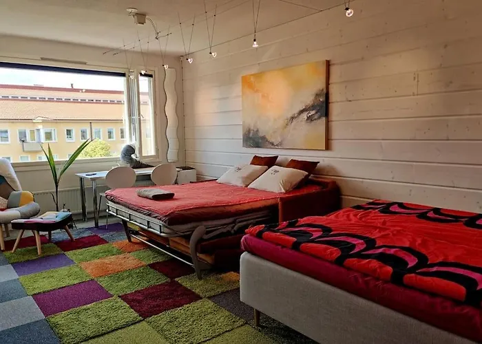 Lovely 7Th Floor Studio Full Of Color, Enjoy!